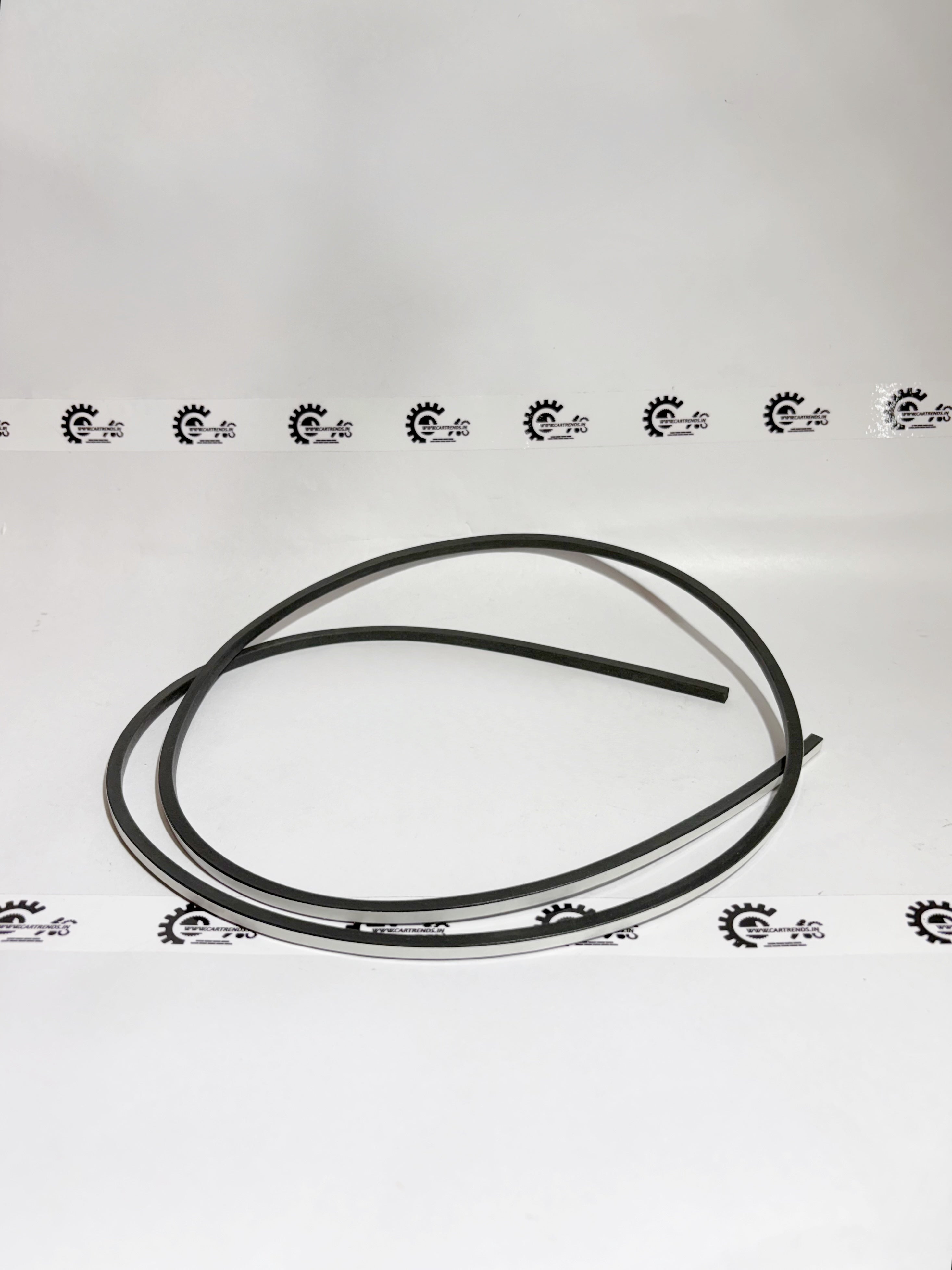 Honda AMAZE windshield part 73226SZW000, left side view showing clear glass and mounting edges.