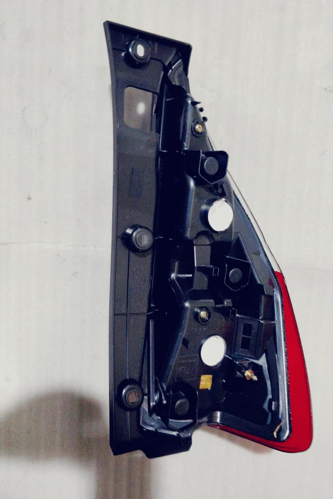AG0404 TAIL LAMP INNOVA TYPE 3 RIGHT SIDE