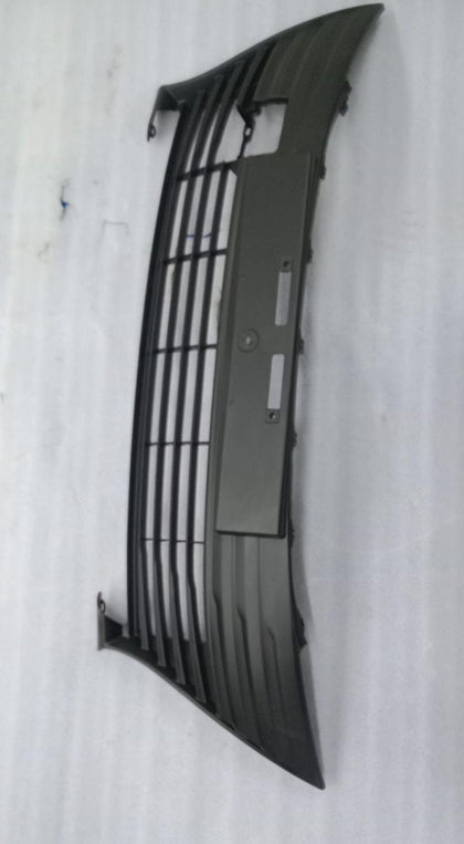 531120D550    Radiator Lower Grill Yaris