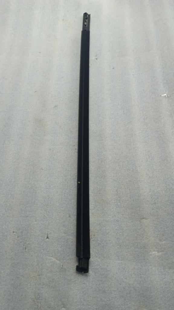 WEATHERSTRIP XCENT REAR RH  83220B4000
