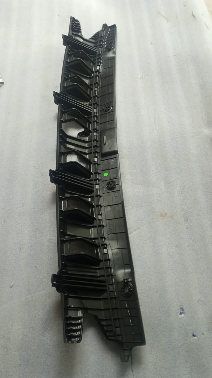 RADIATOR GRILLE COVER  AURA  86390K6400