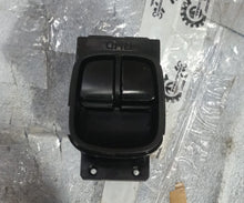Load image into Gallery viewer, 935704N0004X  FRONT RHS POWER WINDOW SWITCH EON