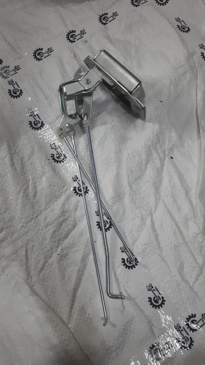 82510M52M01  BACK DOOR LATCH EECO