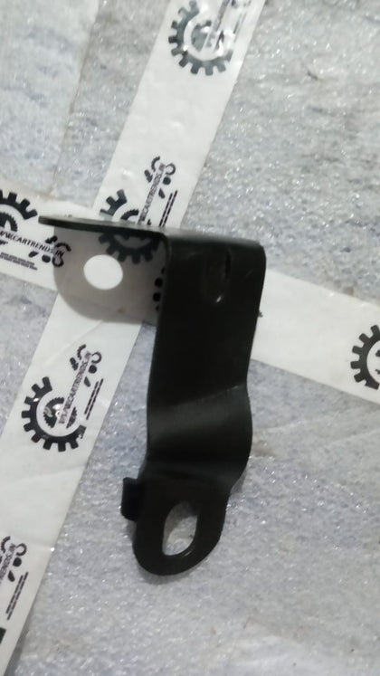 15421M84150   FUEL FILTER BRACKET MARUTI 800