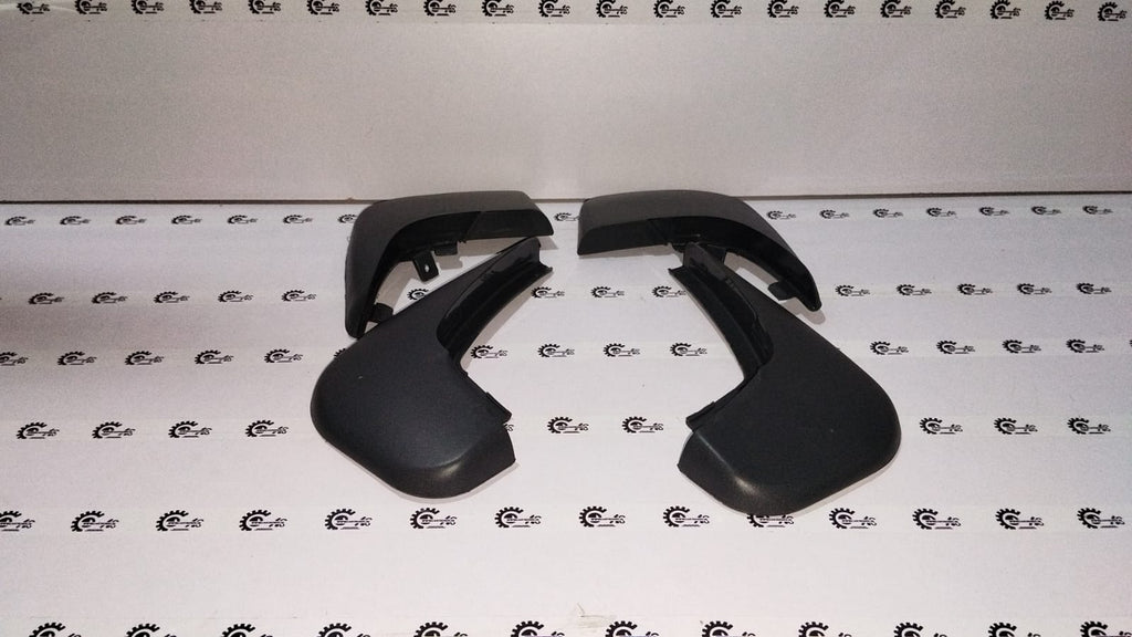 AMAS6916L560AD MUDFLAP FIGO