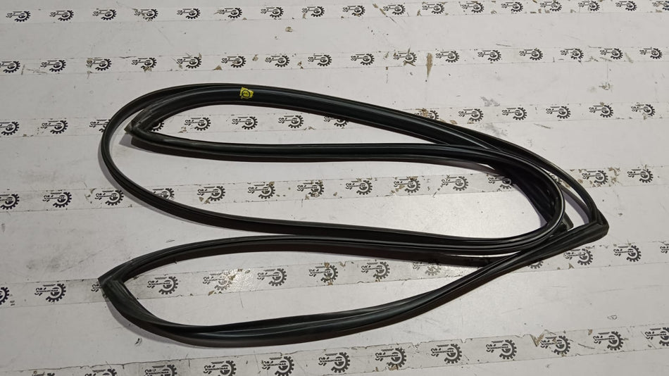 MOLDING GLASS SEAL BODY PART CORSA S92083555