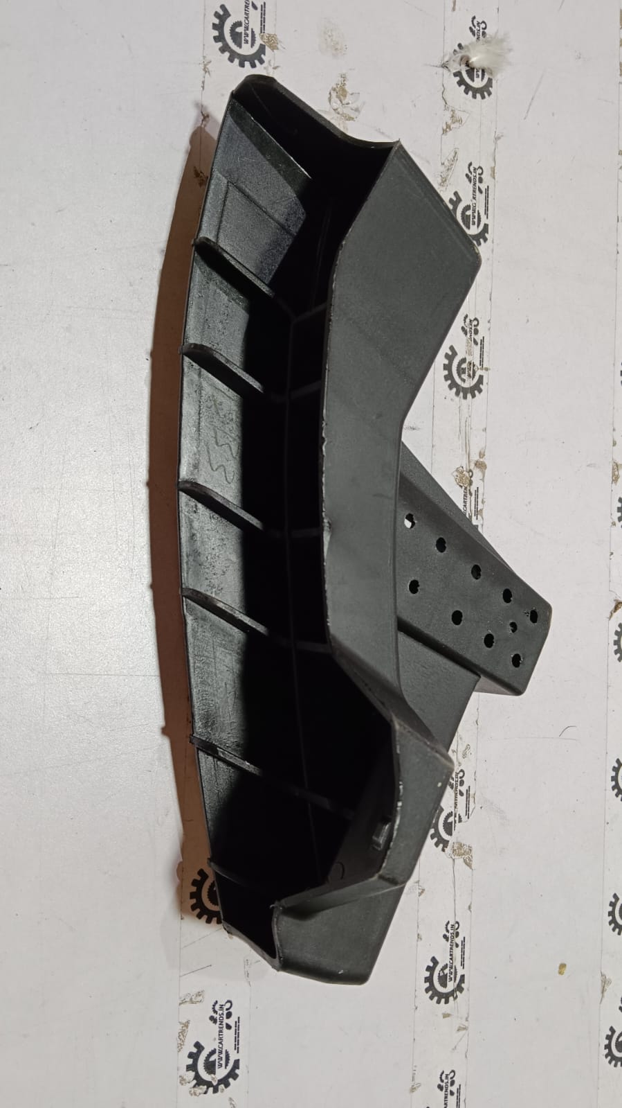 HEADLIGHT BRACKET  I10 GRAND RIGHT SIDE  86526B4000