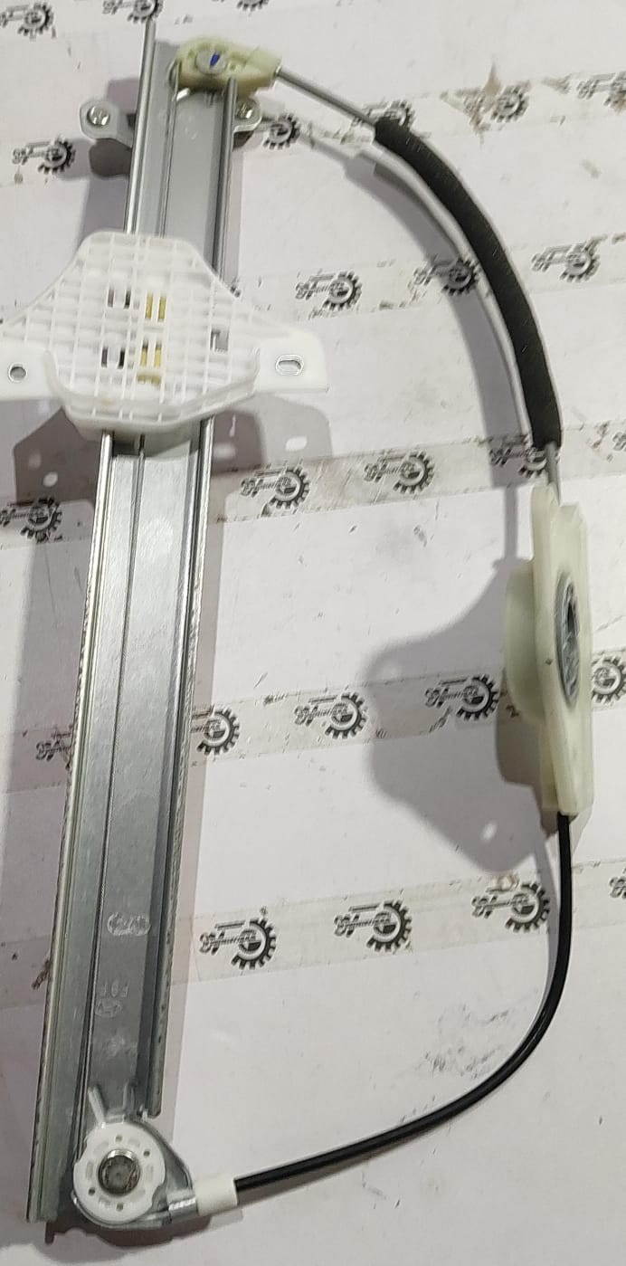 REGULATOR   VERNA  LEFT SIDE  82403F9010