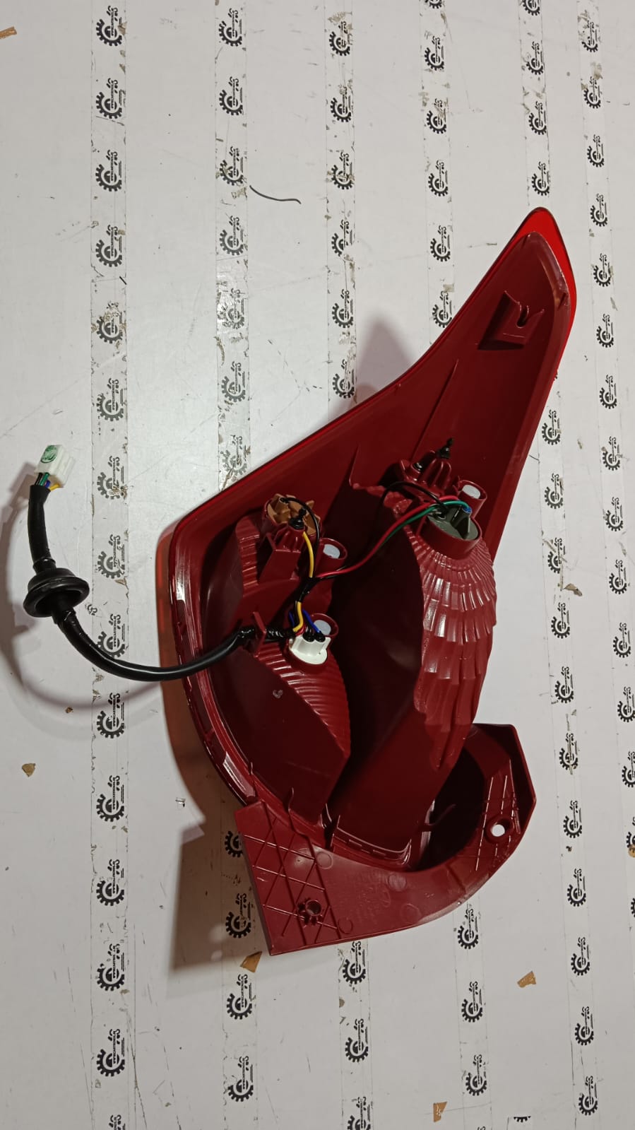 LAMP ASSY-REAR COMBINATION;RH  92402B4000