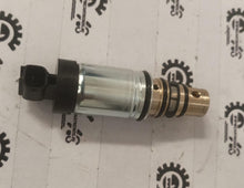 Load image into Gallery viewer, Ac Control Valve Hyundai  976742S000