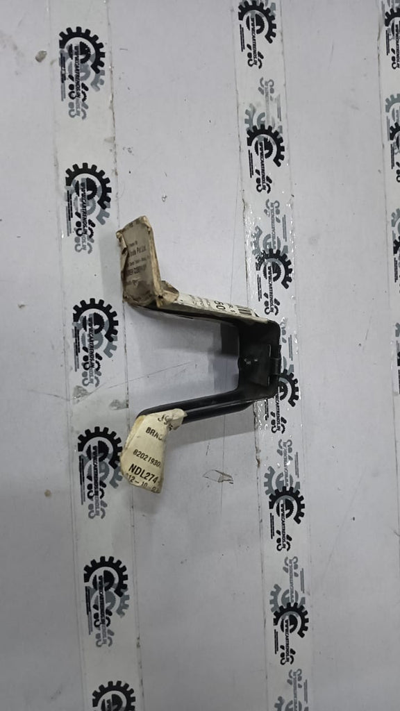 BRACKET FRONT CRUZE J96845509