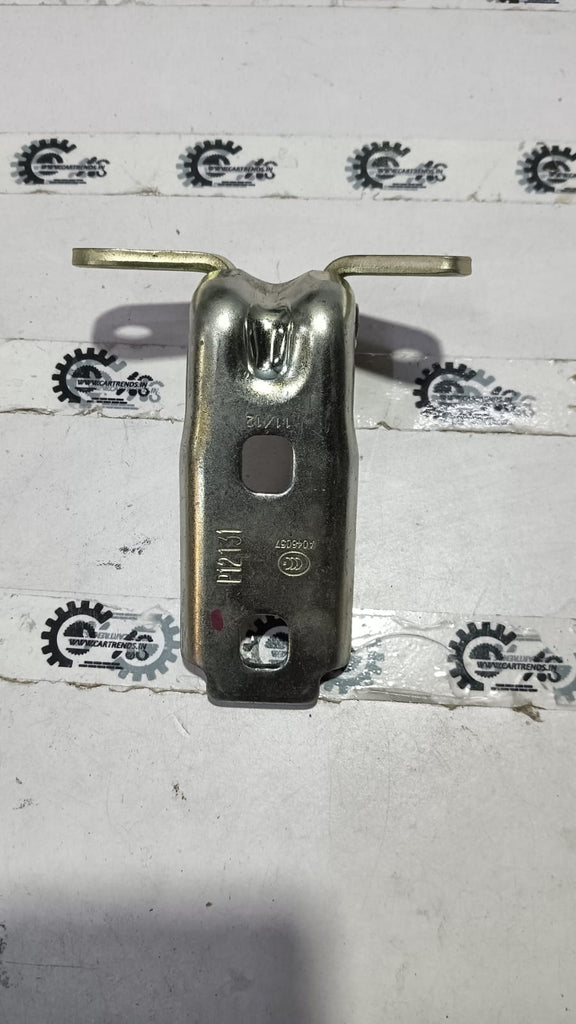 DOOR HINGE CRUZE FRONT SIDE UPPER J13501712