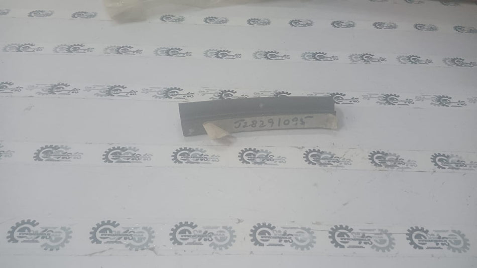 SEAL HOOD SPARK J28291095