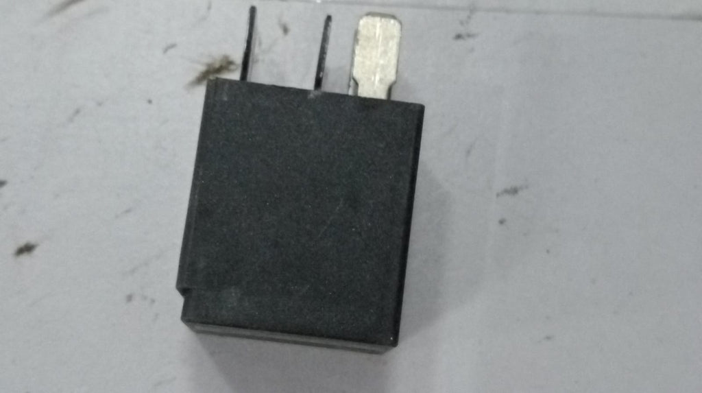 RELAY CRUZE J13500117