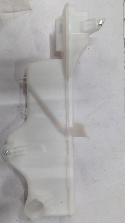 WIPER BOTTLE WAGONR NEW MODEL 38450M69R00