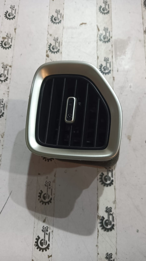 AC VENT   VENUE LEFT SIDE   97480K3900MMS