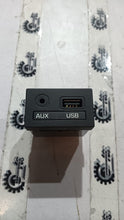 Load image into Gallery viewer, JACK ASSEMBLY USB  GRAND I10 XCENT  96120B4000