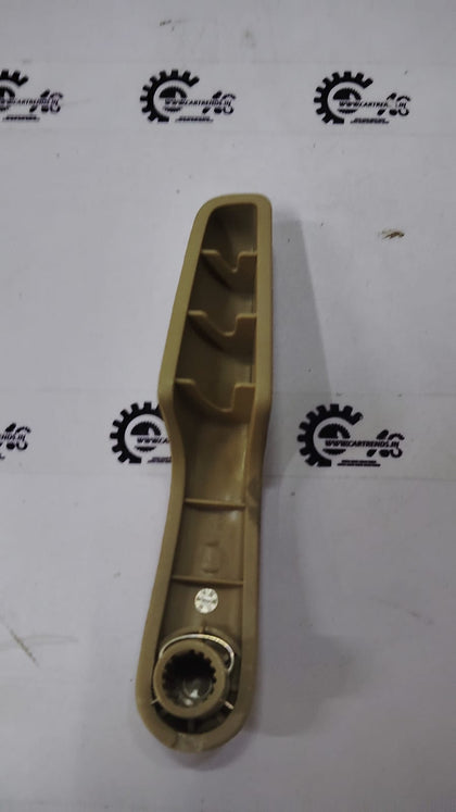 KNOB MIDDLE SEAT   MOBILIO  82331TE7K01ZA