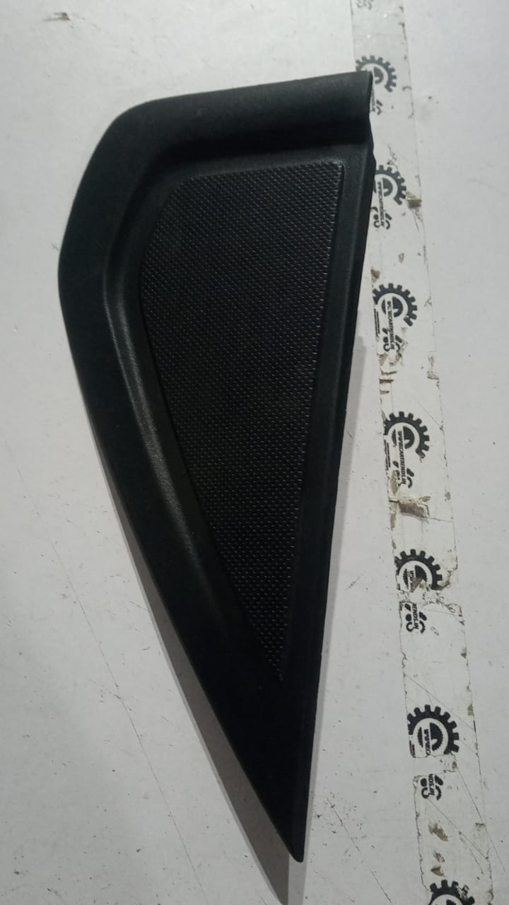 GARNISH A OUTER REAR DOOR TRIM SPARK  LH  J96601549