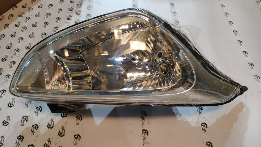 HEAD LAMP XCENT RH SIDE CHROME  92102B4040