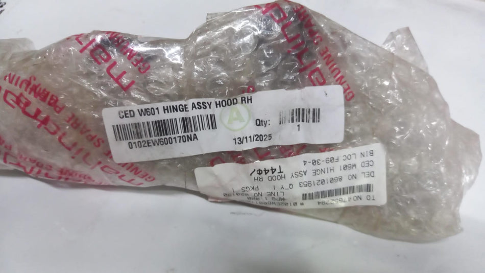 HINGE ASSY HOOD RH XUV700 0102EW600170NA