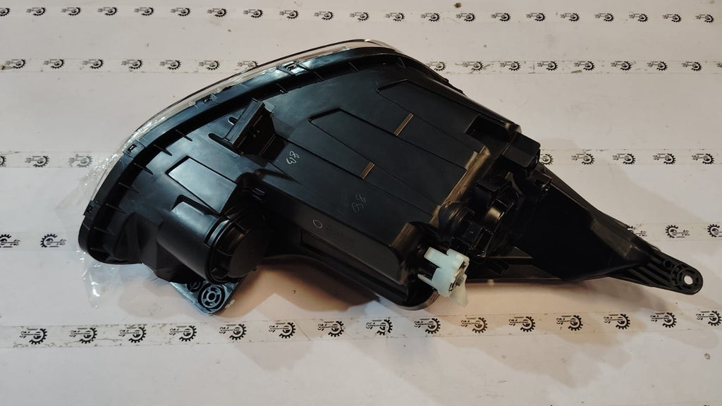 HEAD LAMP LH GRAND & XCENT 92101B4040