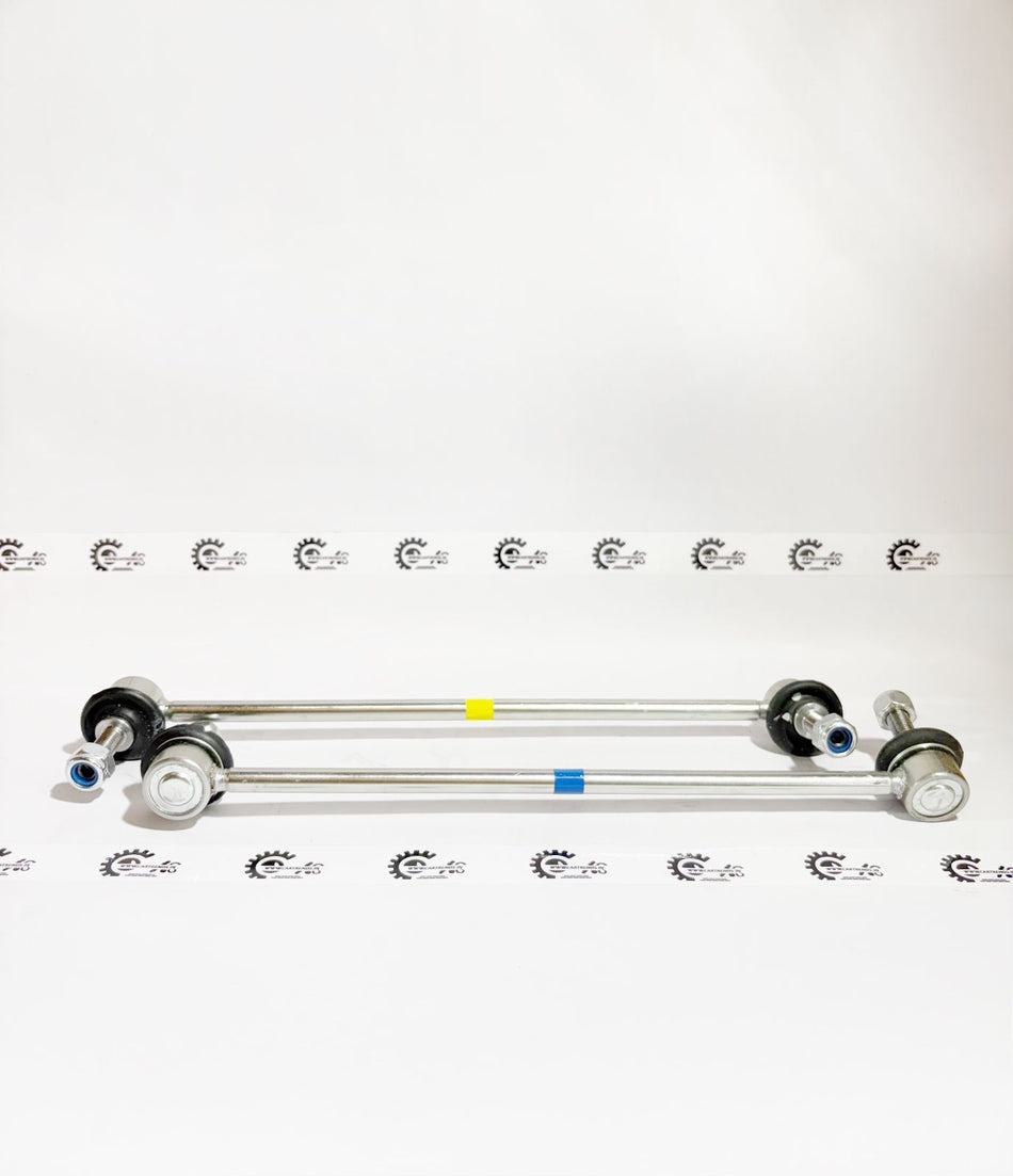 AUTOKOI front stabilizer link set KHSF5045 for vehicle suspension, showing the metal components and mounting points.