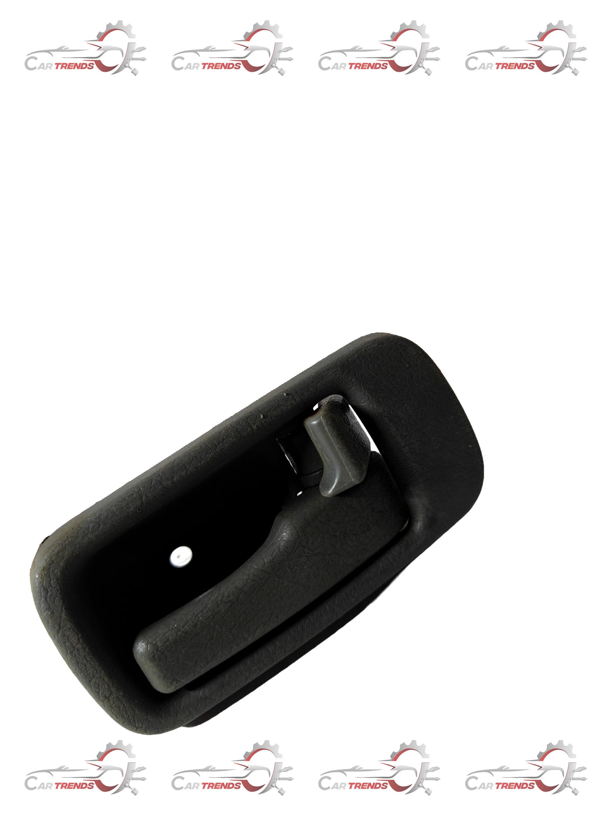 Chevrolet inside door handle Tavera RH by CarTrends, showing the chrome finish and ergonomic design for Tavera vehicle.