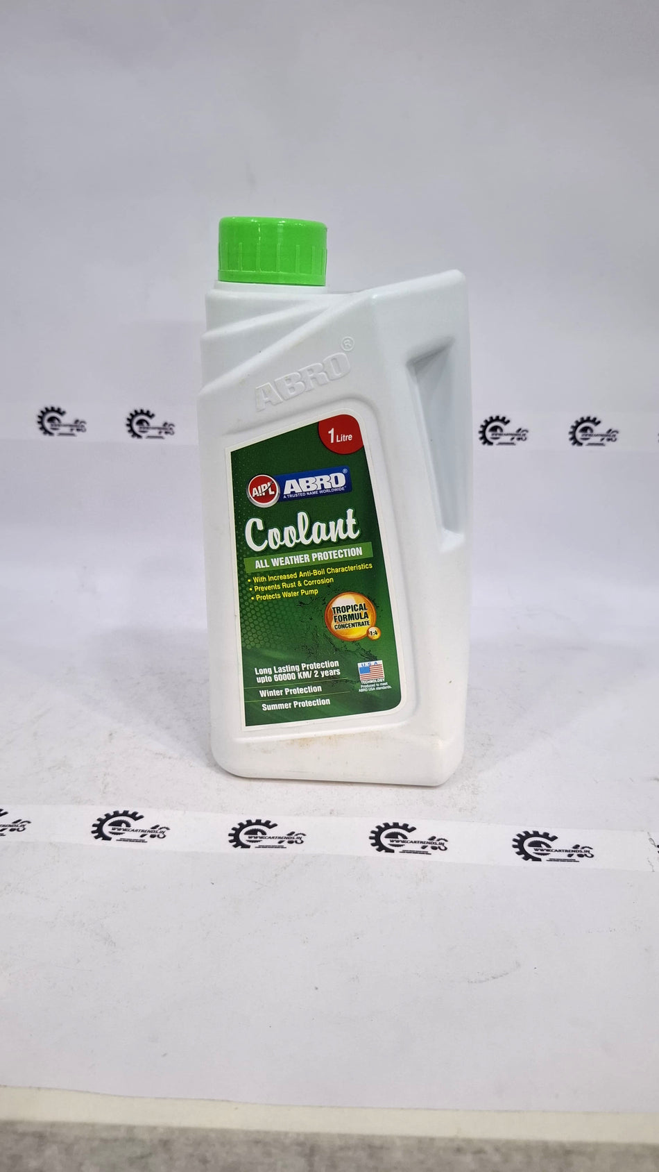 CarTrends ABRO Tropical Formula engine coolant in a container, designed for engine cooling and heat protection.