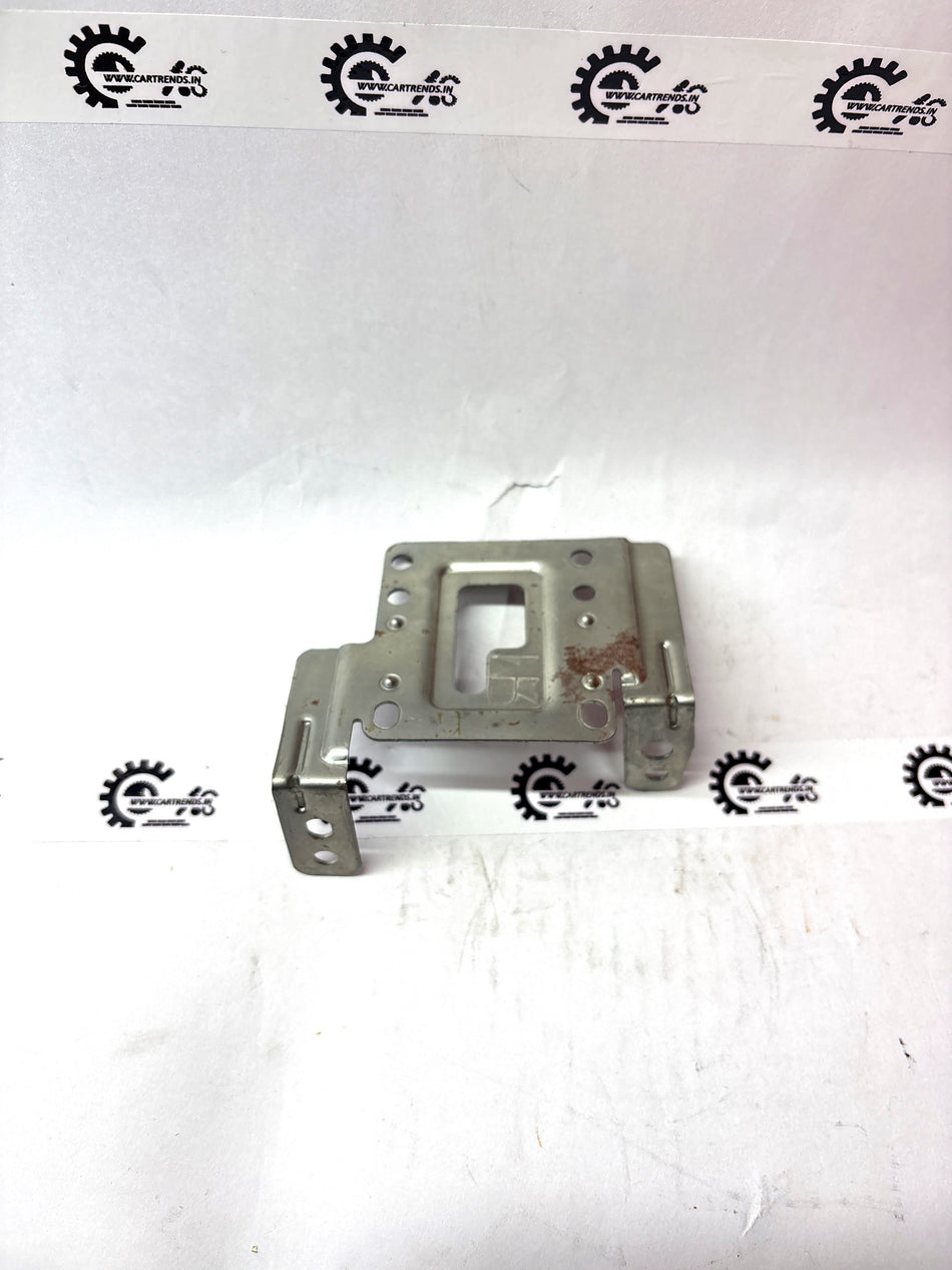 CarTrends Bracket Audio mounting bracket for secure installation of audio equipment in vehicles.