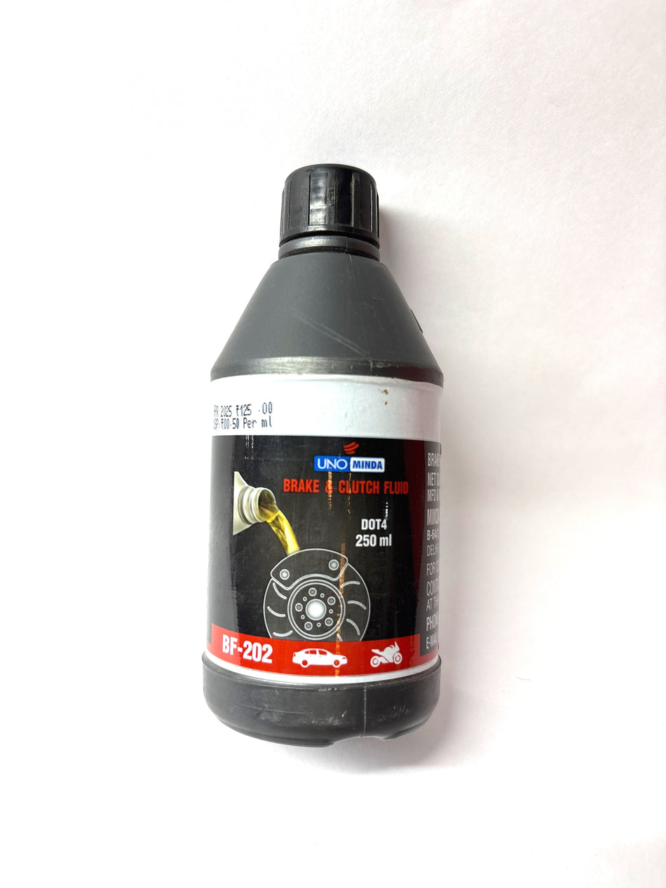 CarTrends brake and clutch fluid bottle with label, used for vehicle brake and clutch system maintenance, shown in the image.