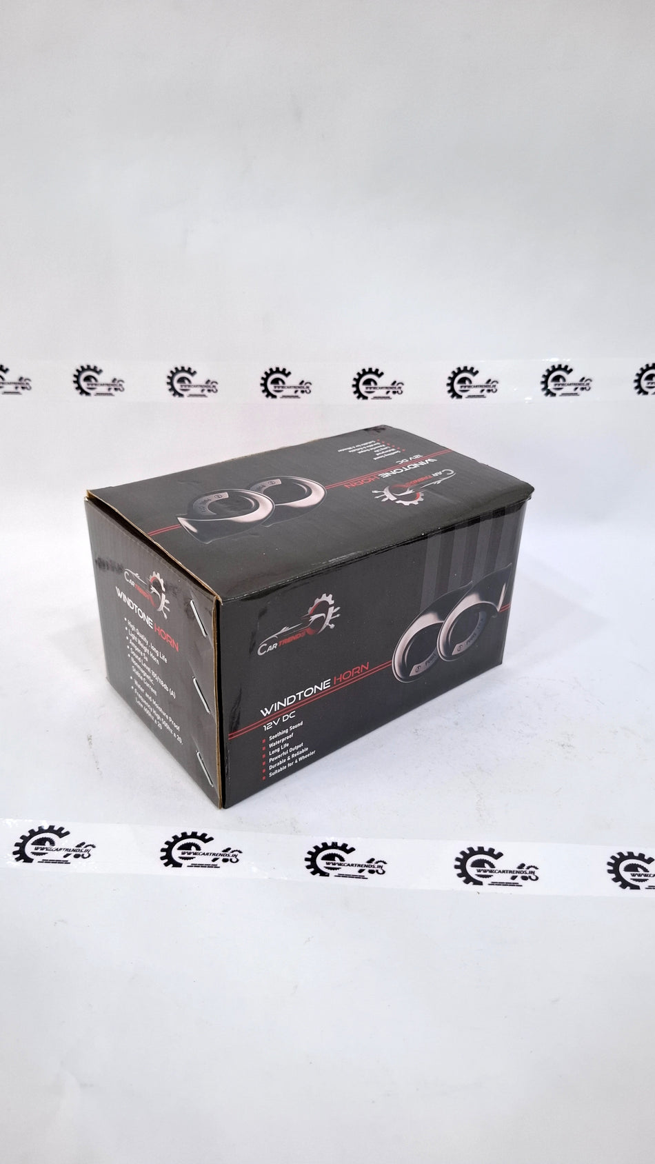 CarTrends Windtone Horn Set with two chrome finish horns and mounting brackets, designed for vehicle alert and sound enhancement.