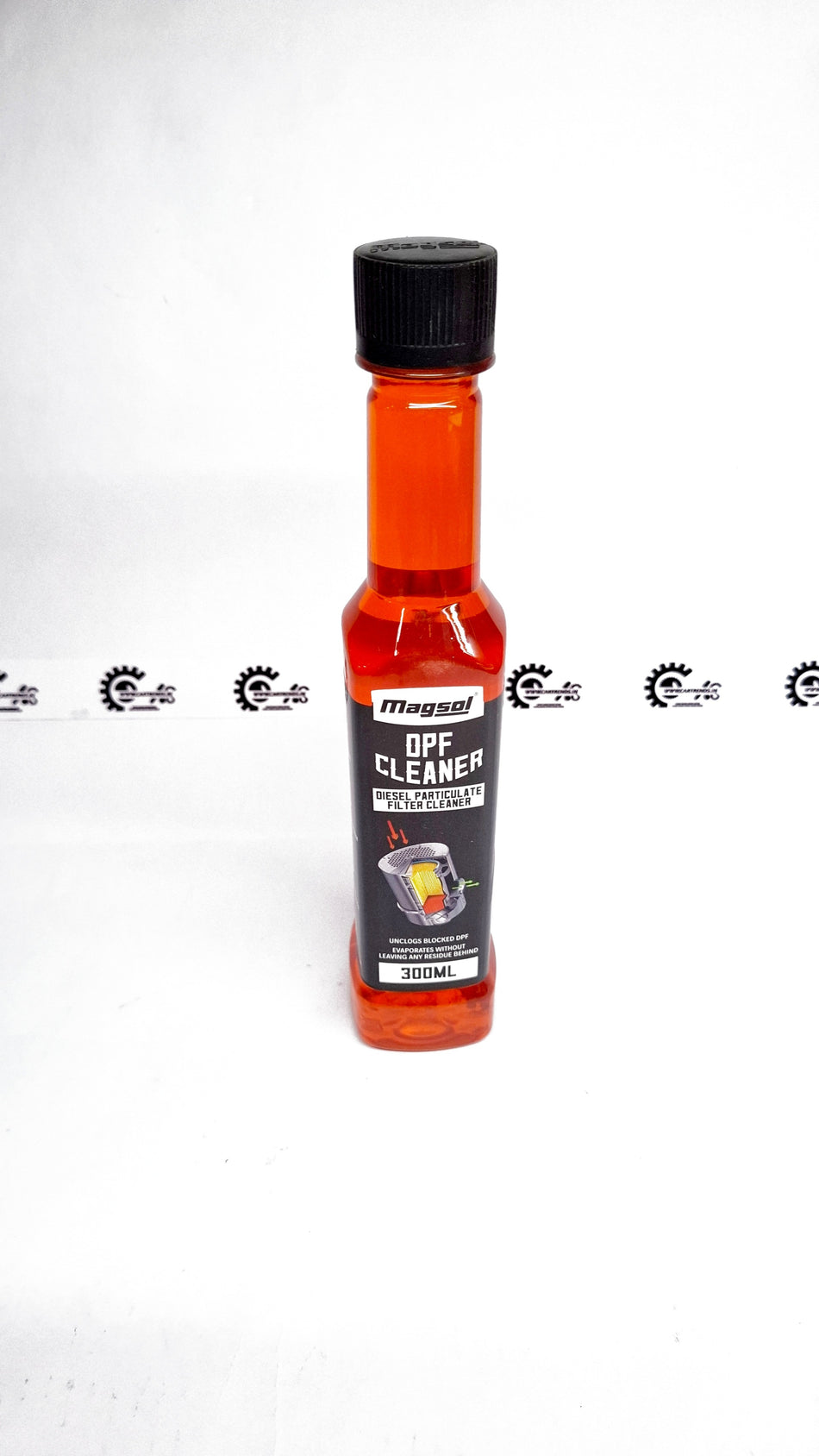 CarTrends DPF Cleaner bottle showing label and nozzle for diesel particulate filter cleaning.