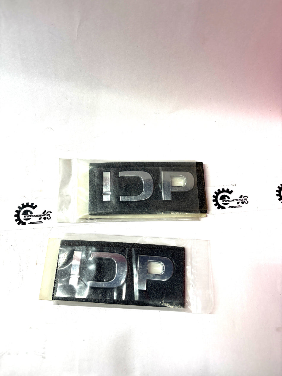 CarTrends emblem badge with sleek design, suitable for vehicle decoration and customization.