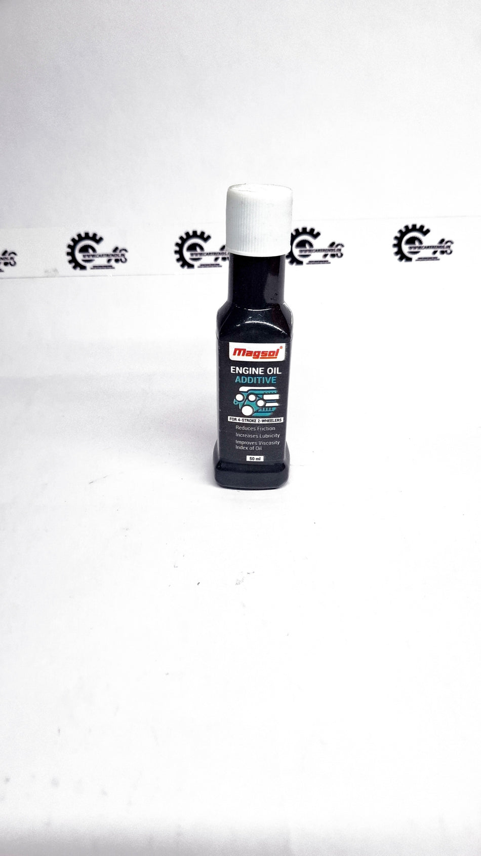 CarTrends engine oil additive bottle with label, designed to improve engine performance and lubrication.