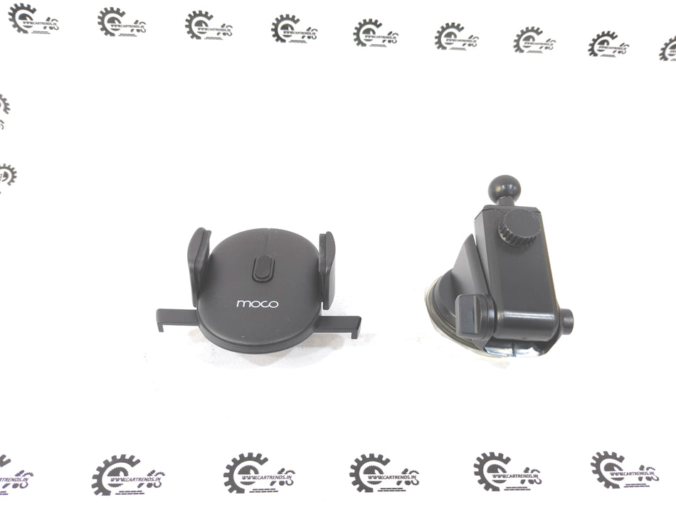 CarTrends Geek Egg Type universal mobile holder mounted on a car dashboard holding a smartphone.