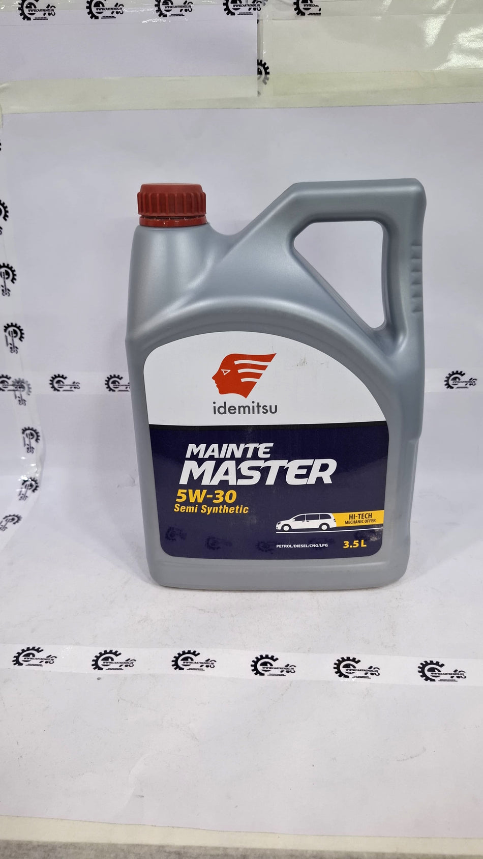 CarTrends Idemitsu Mainte Master 5W-30 motor oil bottle with label and cap, designed for vehicle engine lubrication.