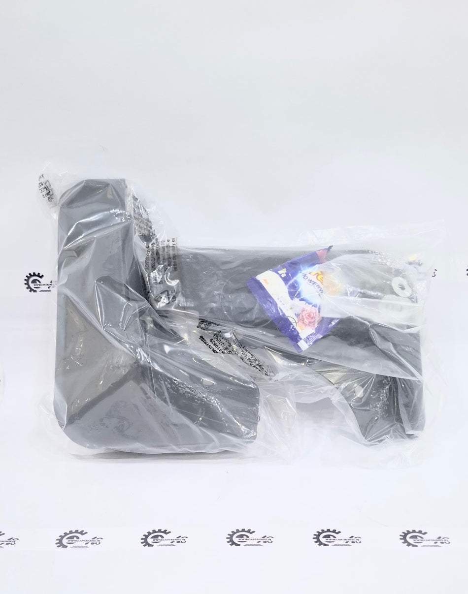CarTrends mudflap for vehicle protection, featuring durable rubber material and universal fit for various car models.