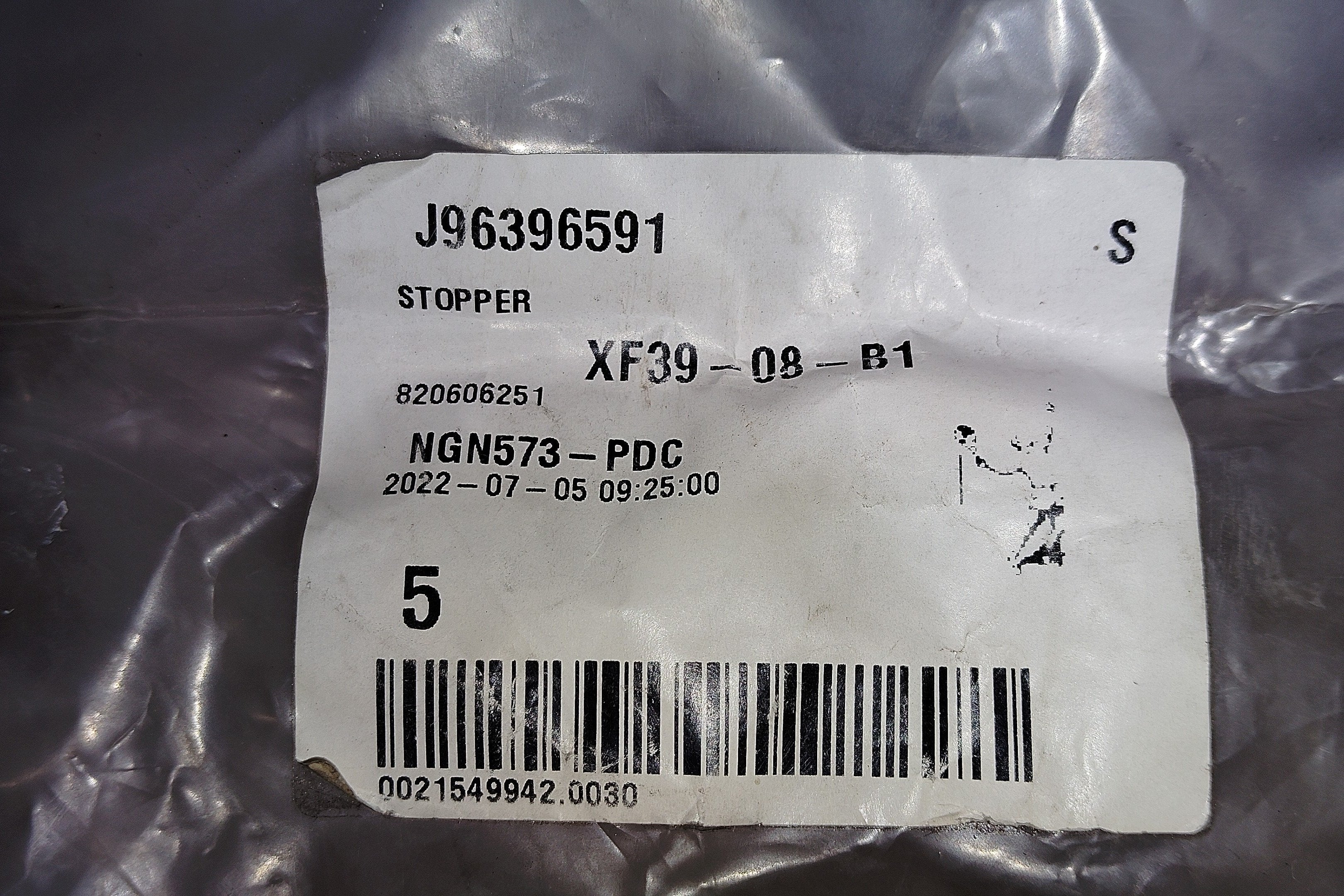 CarTrends rubber stopper buffer for spark plug J96396591, showing close-up of durable black rubber product.