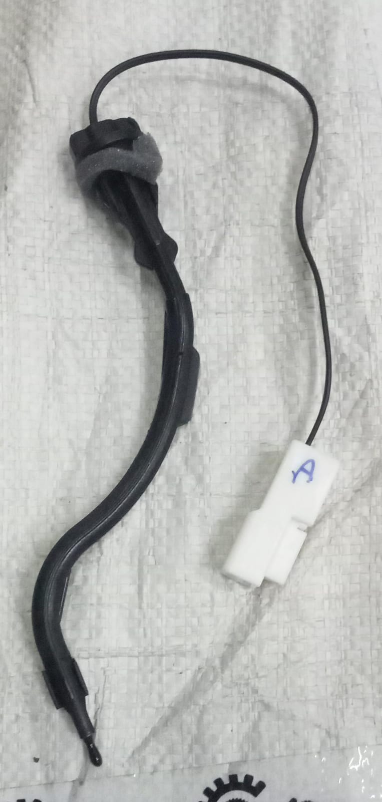 CarTrends thermostat evaporator XCENT 97143B4900 showing the device with visible connections and control components.