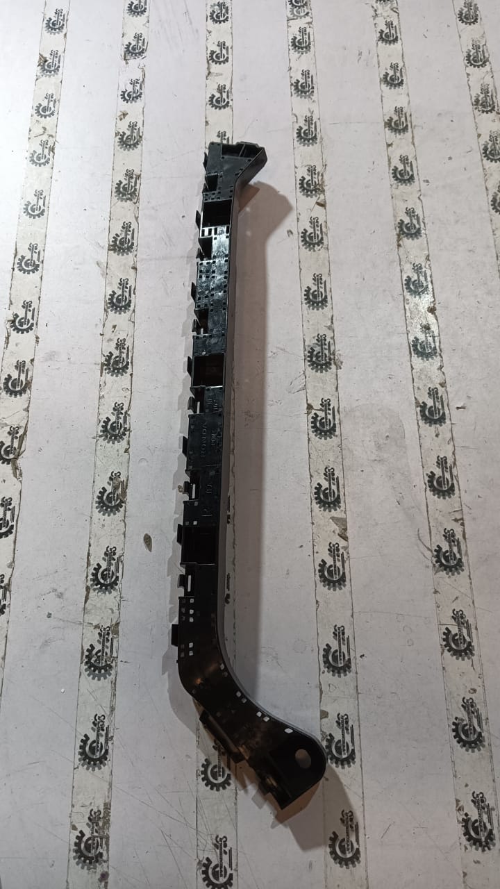 Right side spacer bumper for Honda Civic by CarTrends, part number 71593TEAT01, shown in a close-up view.