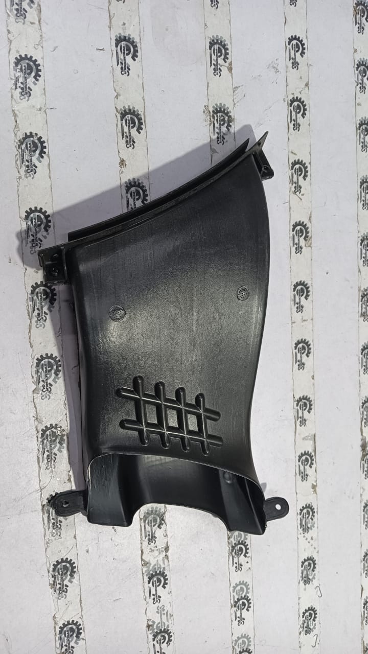 Hundai CarTrends Duct Air Curtain XCENT 86568B4800 installed inside a vehicle, showcasing the black duct component.