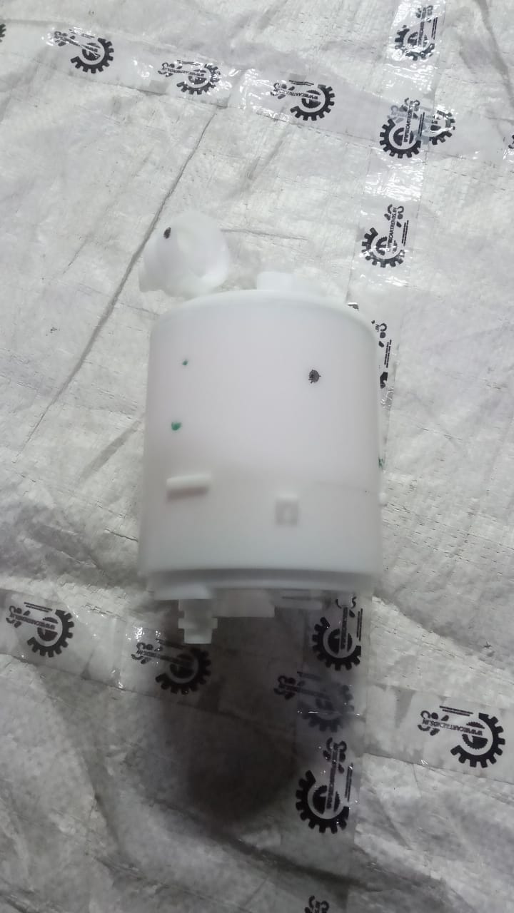 Hyundai Alcazar first-generation fuel pump filter by CarTrends, showing the replacement filter part for engine fuel system.