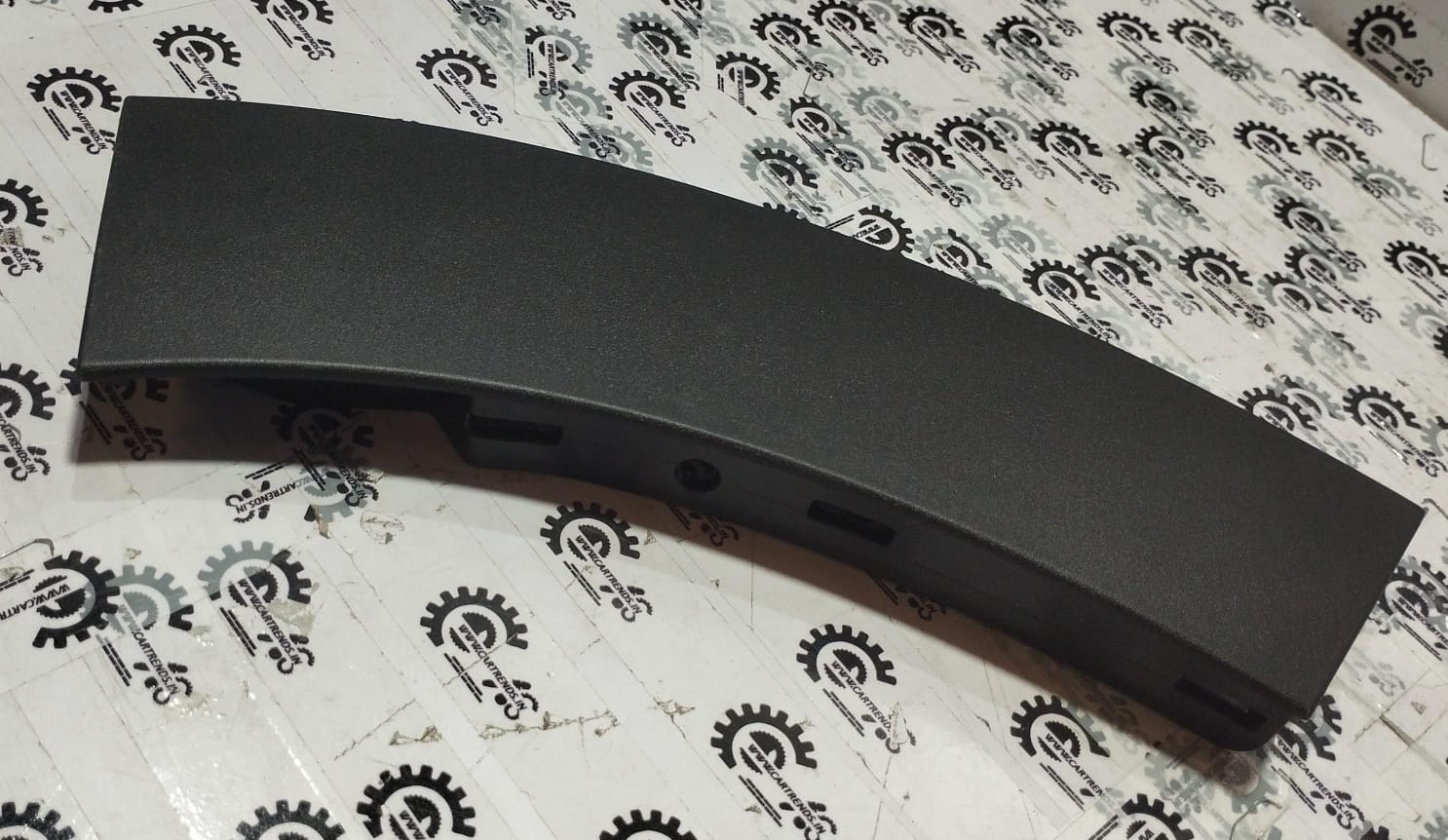 Right rear bumper piece for Hyundai Alcazar by CarTrends, showing the bumper's side view with mounting details.