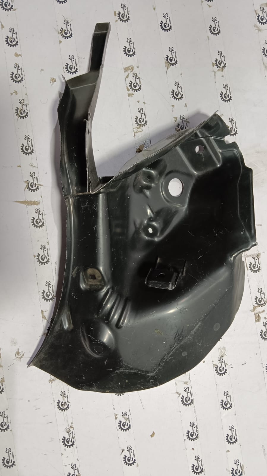 Hyundai Verna right tail lamp housing by CarTrends, automotive part for rear lighting replacement, model #71585H6000.