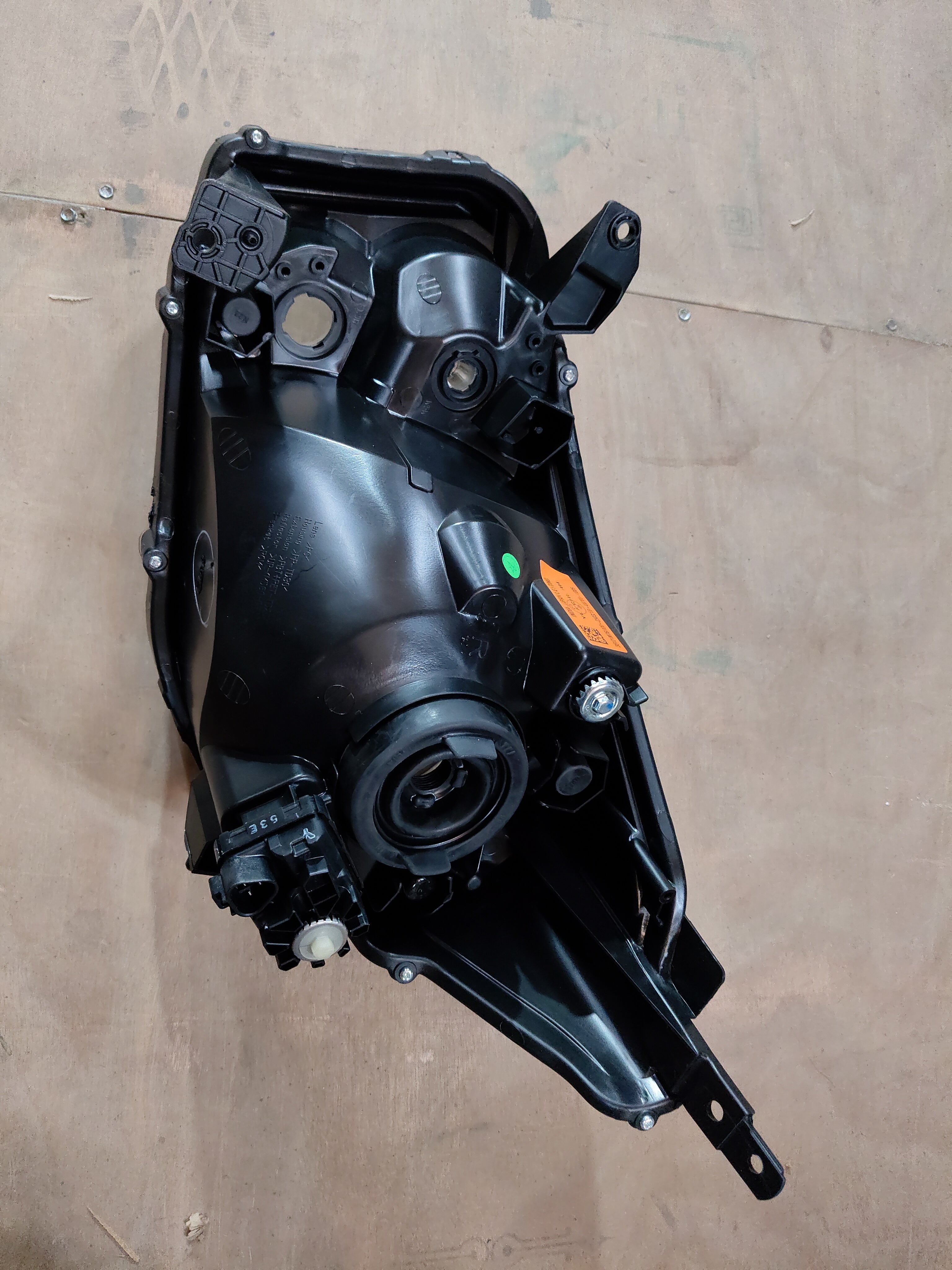 Right side headlamp for Celerio car, CarTrends spare part 35121M76M00, with clear lens and mounting details.