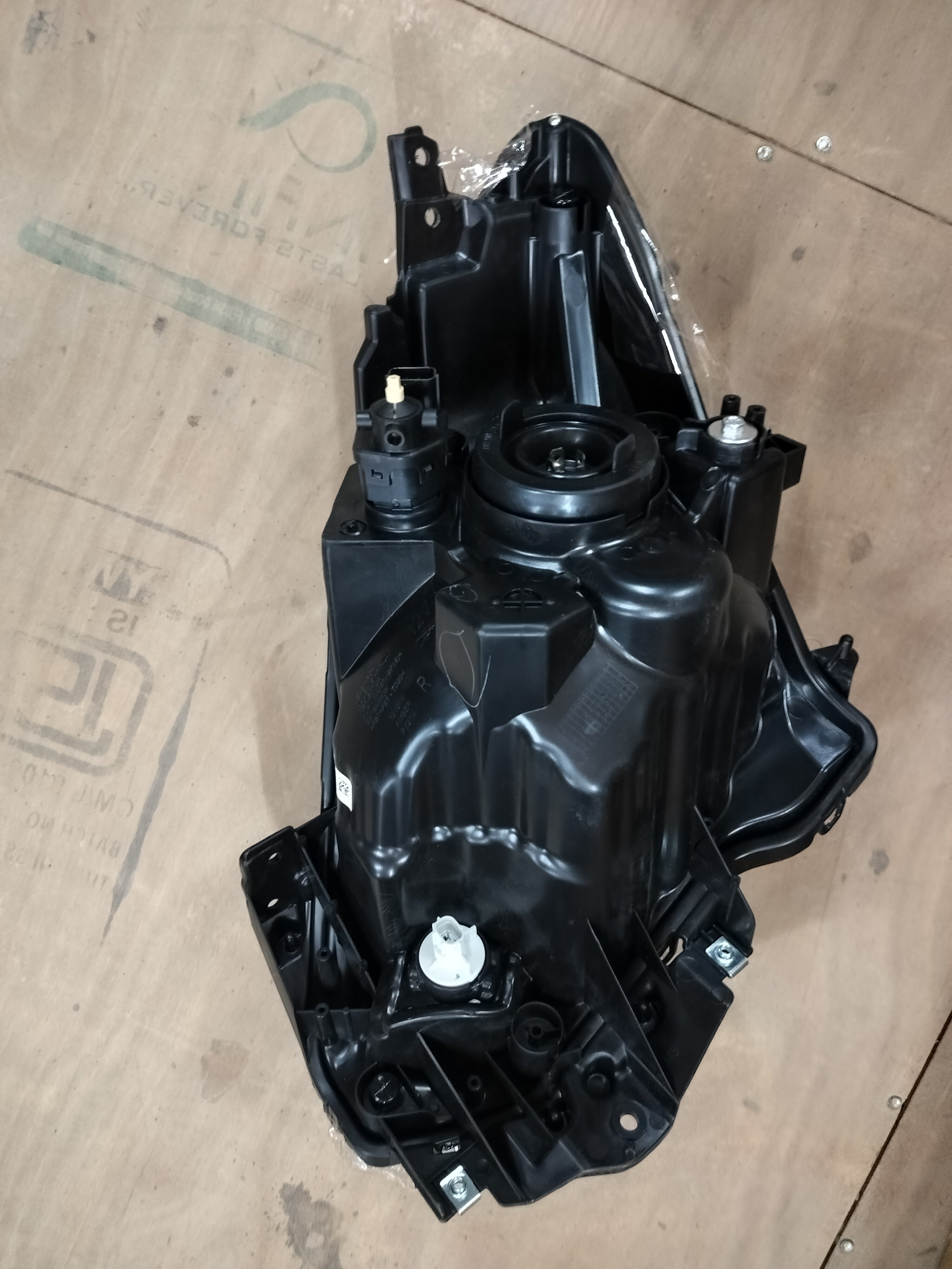 CarTrends headlamp assembly for Maruti Suzuki, model 35100M55R10, showing the front view of the vehicle's headlight.