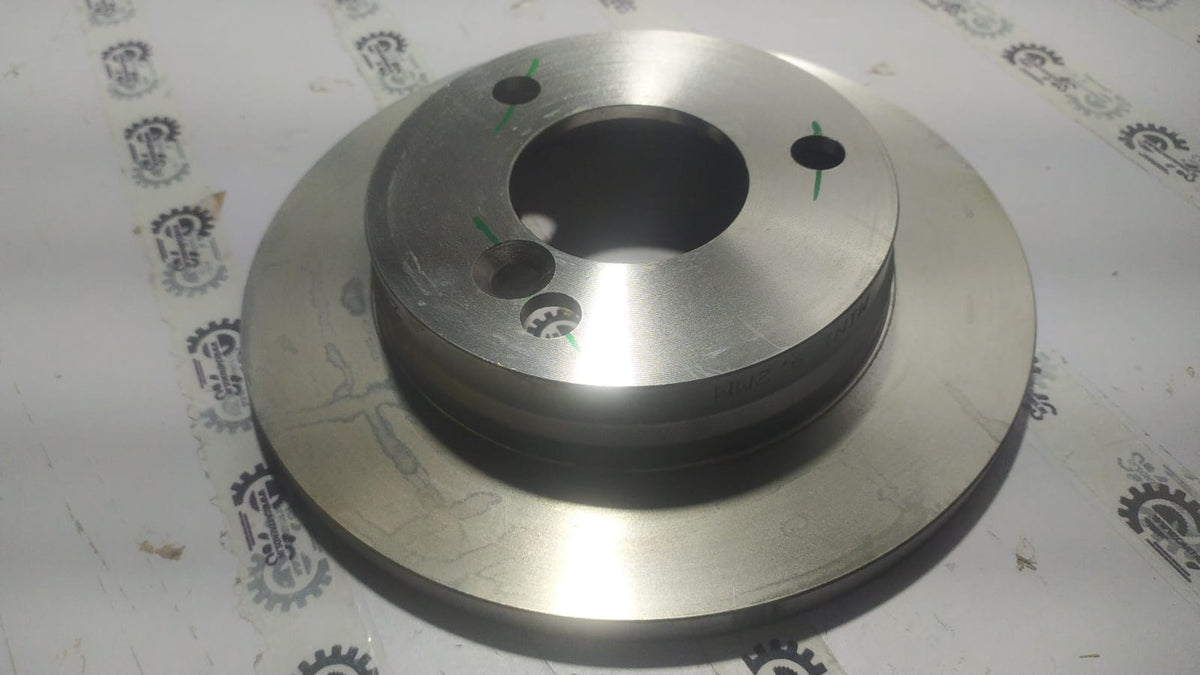 Nissan Renault Kwid brake disc from CarTrends, durable automotive part for reliable stopping power.