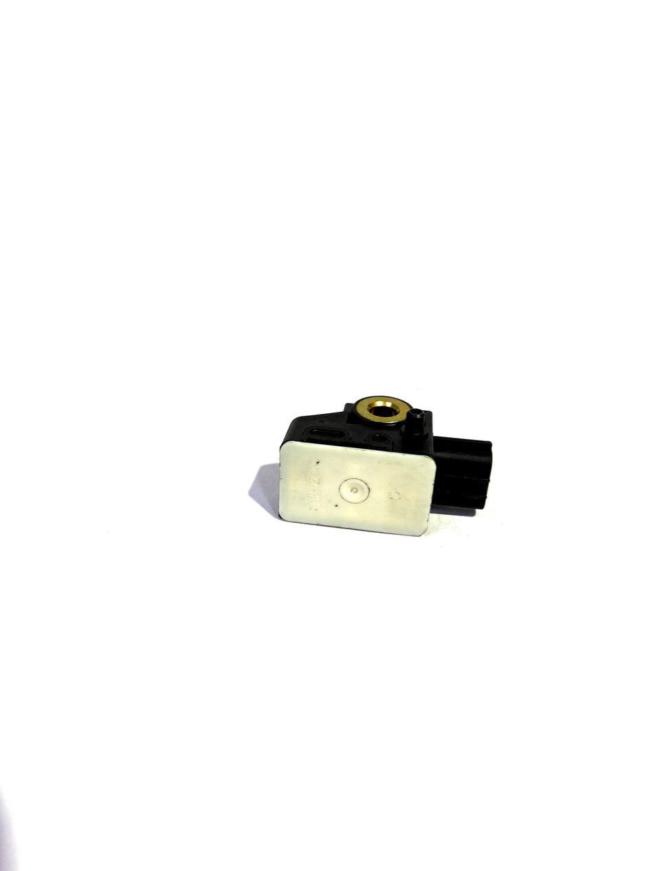 CarTrends side impact sensor assembly 77970T5AN01, automotive sensor for vehicle safety and collision detection.