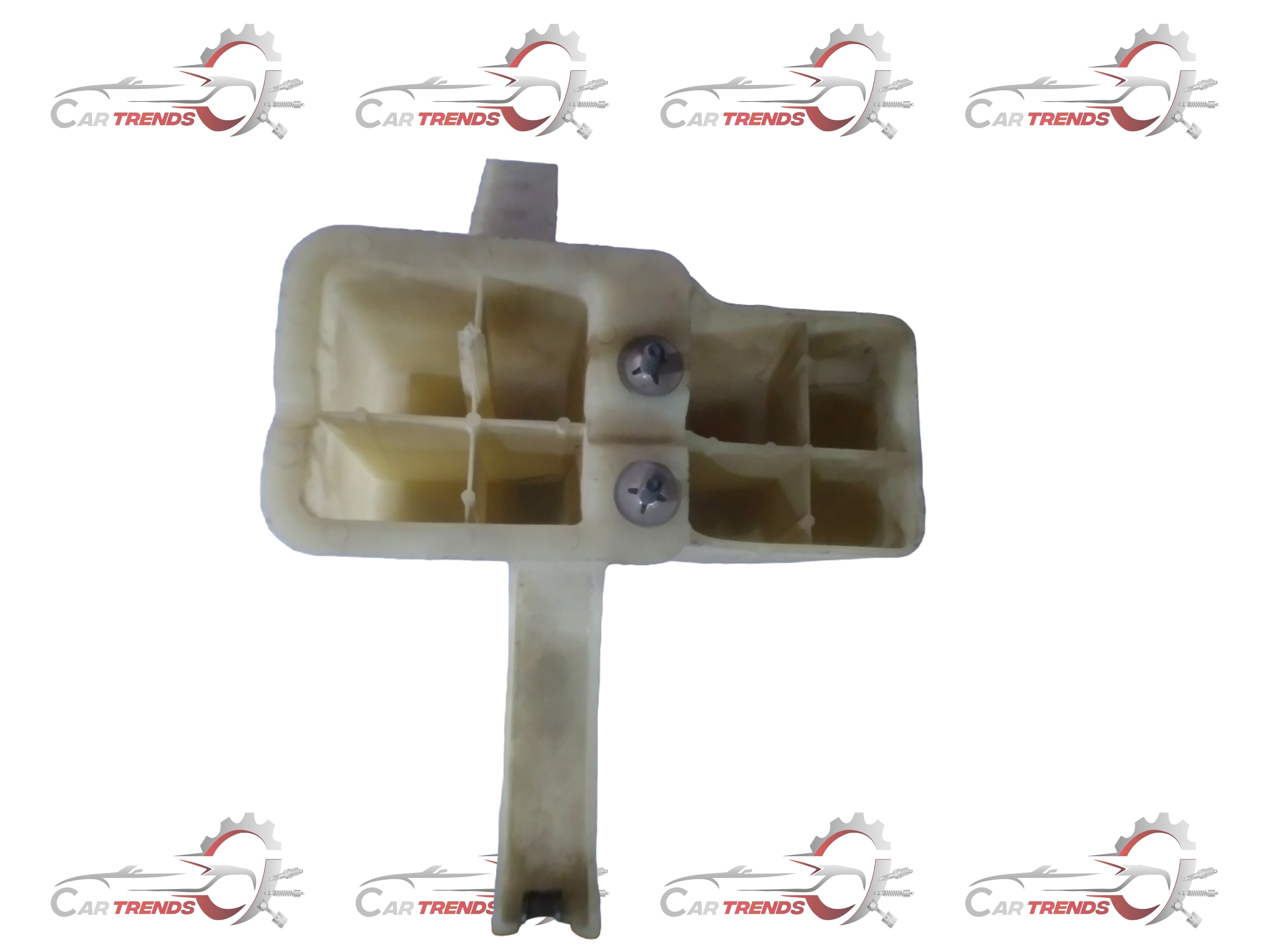 Chevrolet Aveo spare parts CarTrends bracket J96489184, close-up of the black metal automotive component.
